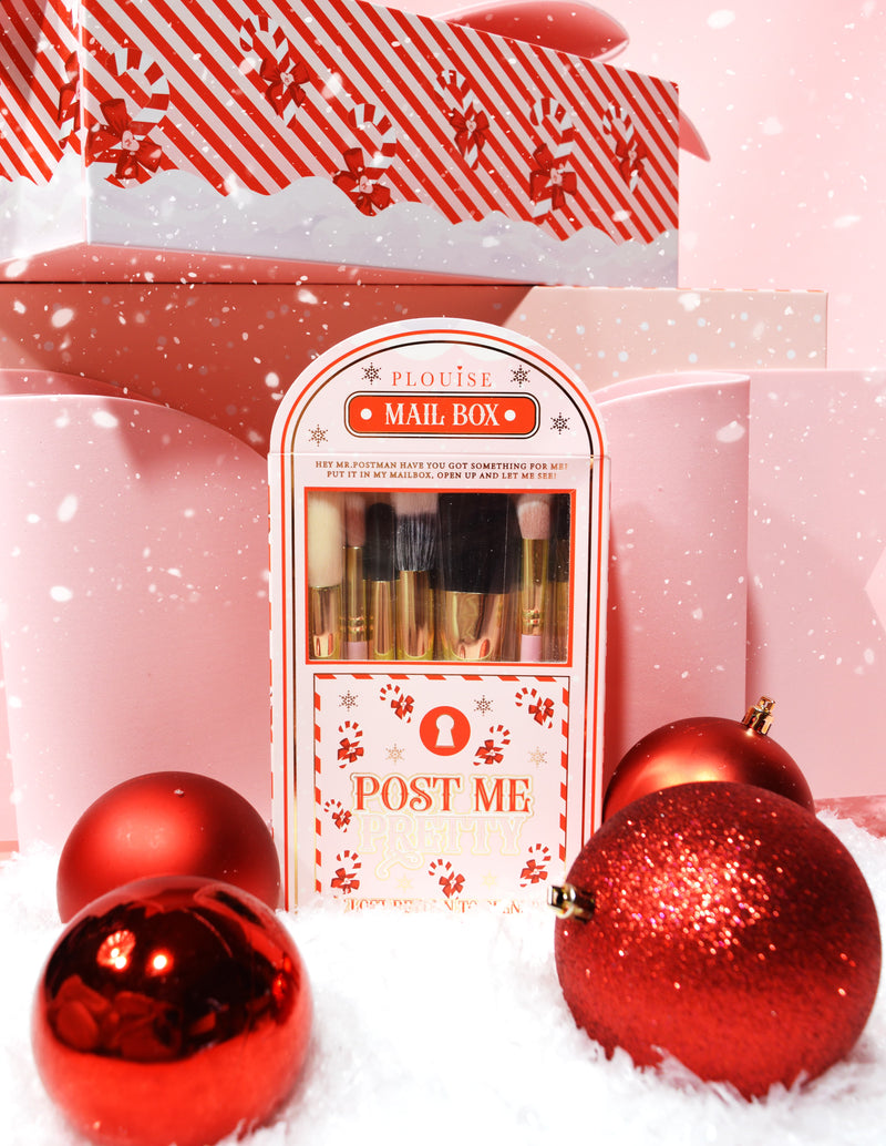 Post Me Pretty 10-osainen silmä- ja kasvoharjasetti