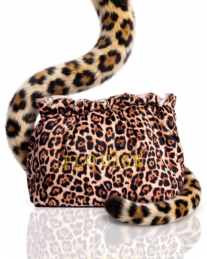Cheetah Hot Hunt Leopard Print Frill Meikkipussi Pearl Tupsulla