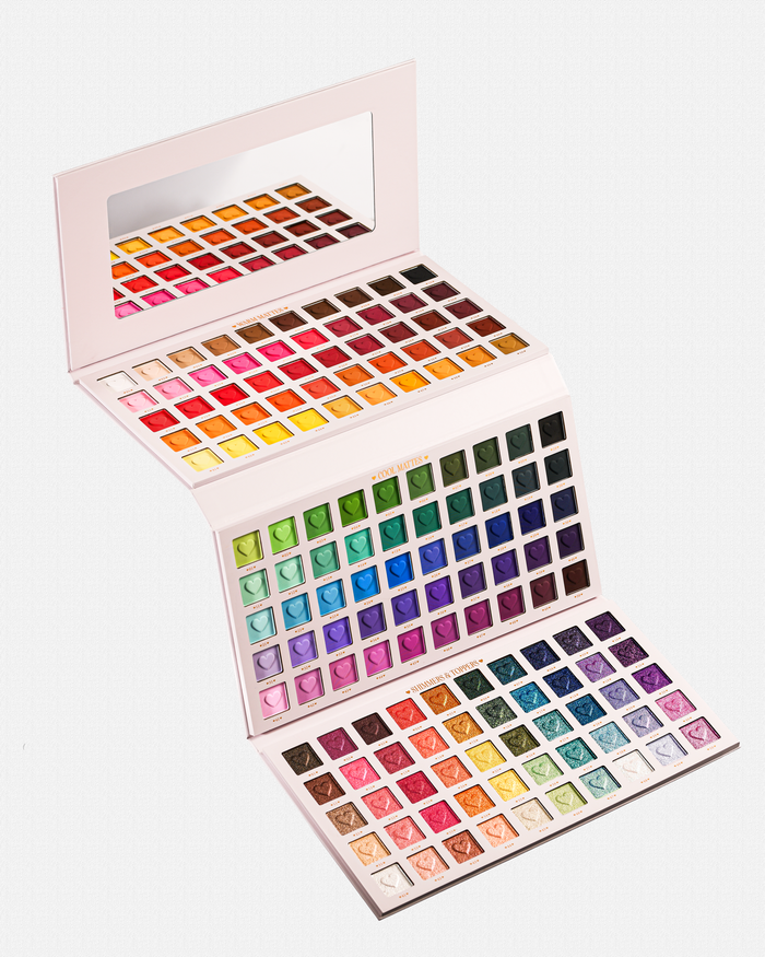Avoin P.Louise Creative Comeback XXXL Rainbow Eyeshadow paletti, jossa on 150 värikästä luomiväriä