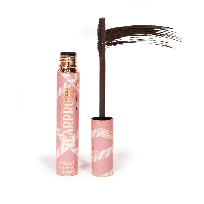 P. Louise Tearproof Mascara pehmeä ruskea valkoisella pohjalla