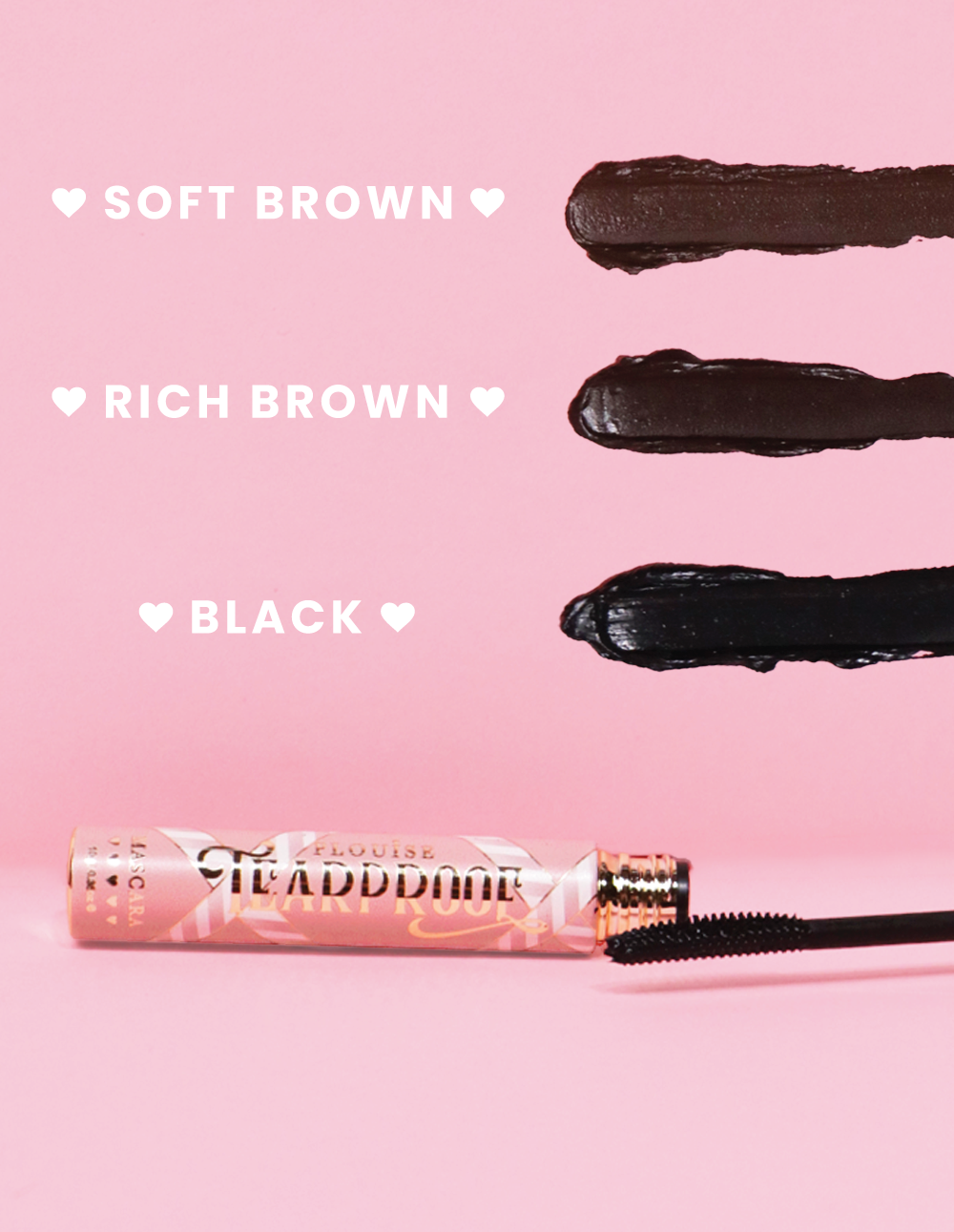 P. Louise Tearproof Mascara on kolme eri sävyä ja teksti, jossa kukin sävy vaaleanpunaisella taustalla