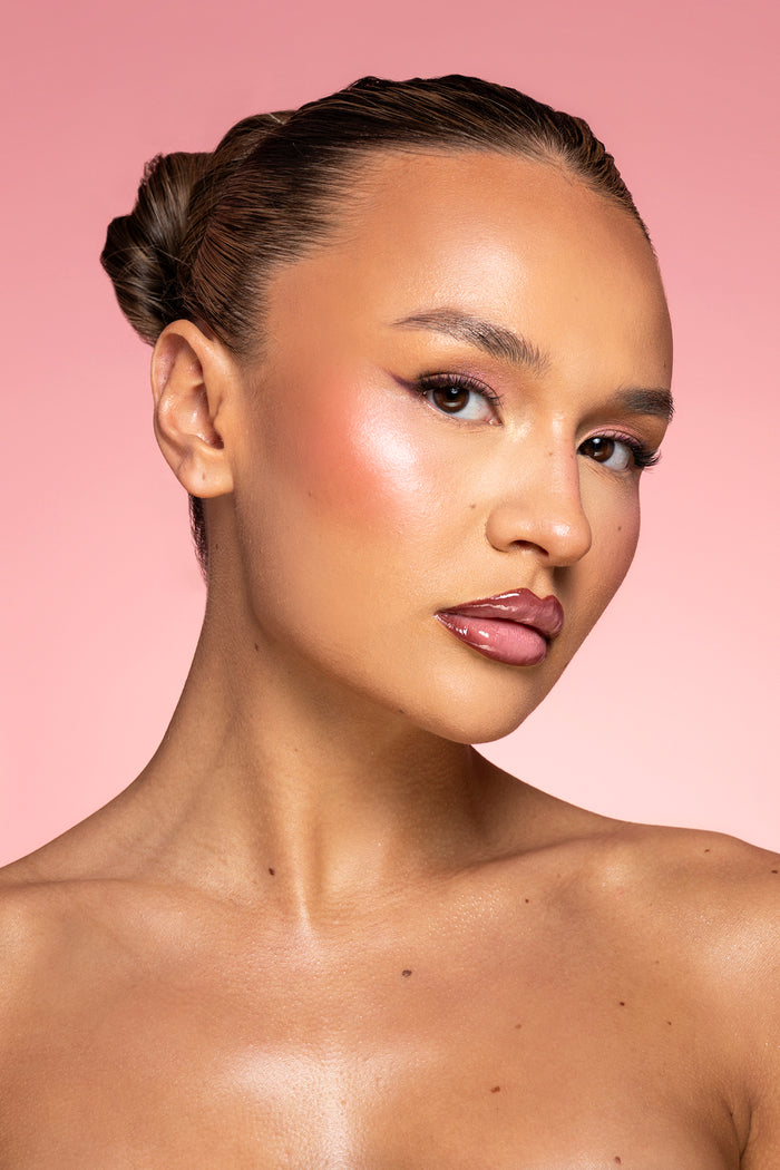 P.Louise 11:11 Elixir Liquid Highlighter malli 2