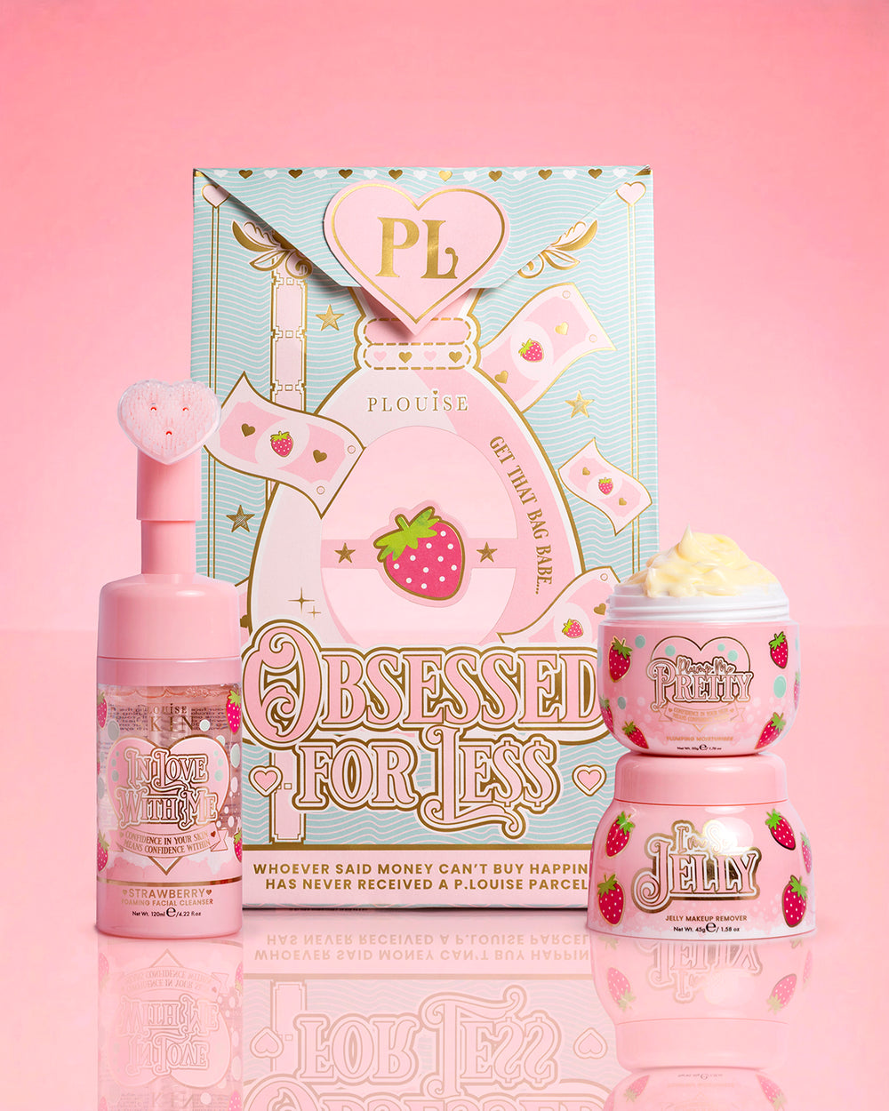 P.Louise Strawberry Obsessed for Less Obsessed For Less Of Bad Bitch vaaleanpunaisella taustalla